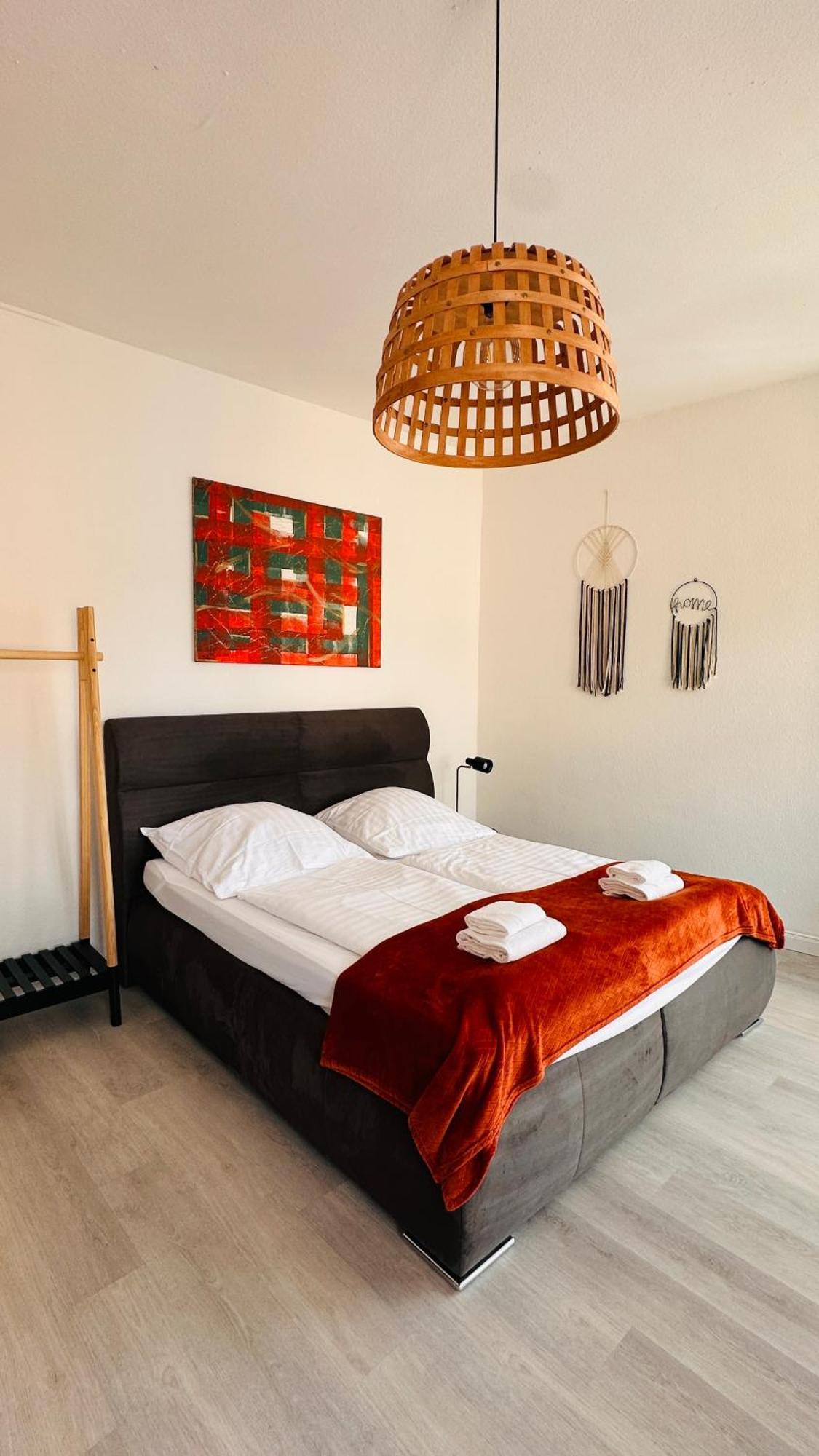 Amao-Brown I Exklusives City-Apartment I 85Qm I Privatparkplatz & Komfort I King-Size Bed Lahr  Ngoại thất bức ảnh